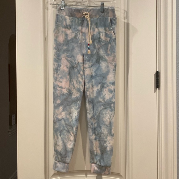 SET- top and bottom! Girls size 12 Sol Angeles matching sweatshirt and pants - Picture 1 of 7